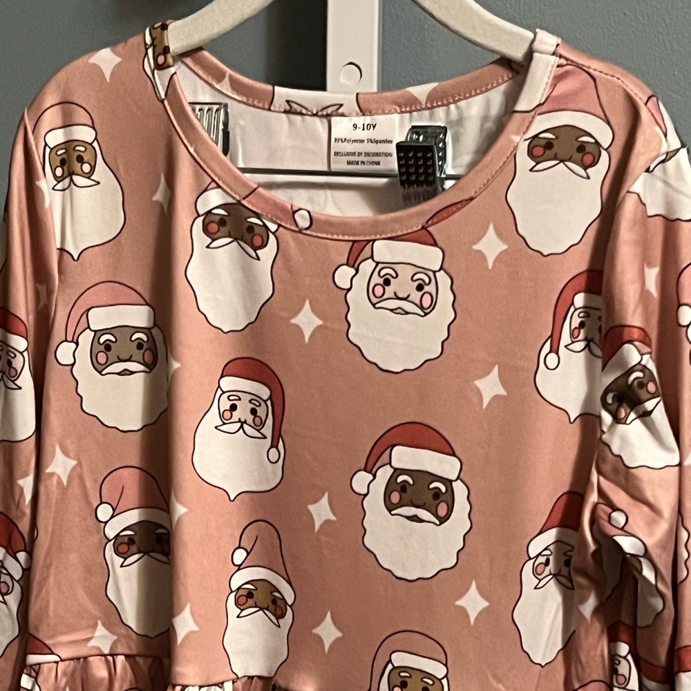 Pink Long Sleeve Santa Print Dress NWOT Boutique - Picture 2 of 3
